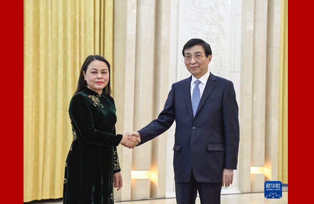 Chủ tịch Chính hiệp toàn quốc Trung Quốc Vương Hộ Ninh tiếp Phó Chủ tịch kiêm Tổng Thư ký Ủy ban Trung ương MTTQ Việt Nam Nguyễn Thị Thu Hà