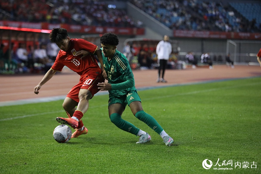 U16 Trung Quốc thắng sát nút 2-1 trước U16 Saudi Arabia tại giải CFA Team China 2025 ở thành phố Hohhot