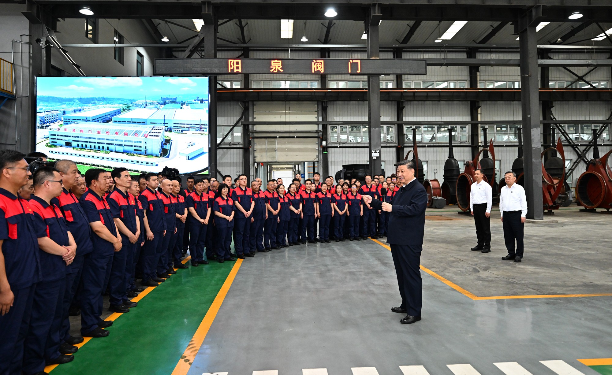 Tổng Bí thư, Chủ tịch Trung Quốc Tập Cận Bình khảo sát sự phát triển của doanh nghiệp ngành chế tạo tại thành phố Dương Tuyền