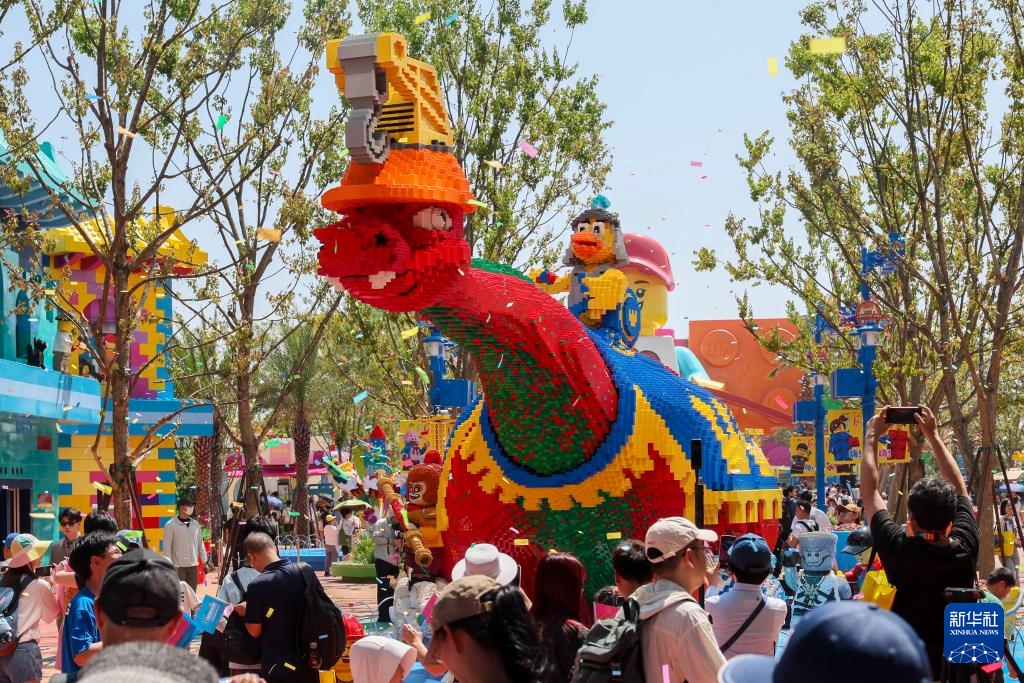 Mô hình hoạt hình được lắp ráp từ những các khối LEGO tại LEGOLAND Thượng Hải (Ảnh được chụp vào ngày 5 tháng 7).Ảnh: Vương Tường - Phóng viên Tân Hoa xã
