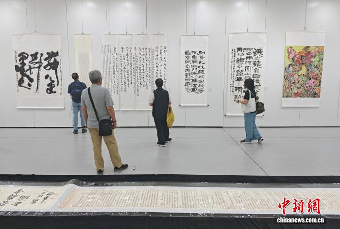 60 thư họa gia hàng đầu Hồng Kông cùng tôn vinh “Sức mạnh của chữ viết”