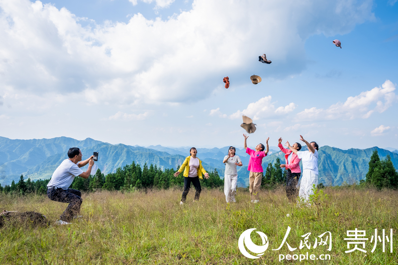 Hành trình Trung Quốc - “Du lịch tầm thấp” làm mới trải nghiệm tham quan vùng núi