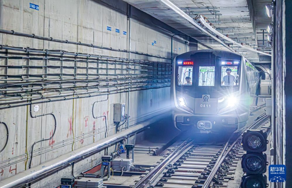 Trung Quốc vận hành thử nghiệm tuyến tàu điện ngầm đầu tiên đi qua khu vực suối ngầm của địa hình karst