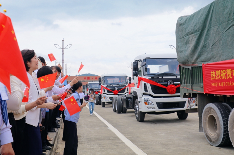 Cửa khẩu Thủy Khẩu (Trung Quốc) - Tà Lùng (Việt Nam) chính thức được nâng cấp lên cửa khẩu quốc tế và đi vào hoạt động