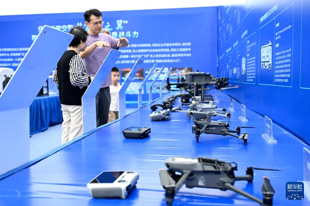 Khám phá toàn bộ ứng dụng của công nghệ không người lái Trung Quốc tại Hội nghị Sản xuất Thế giới 2025