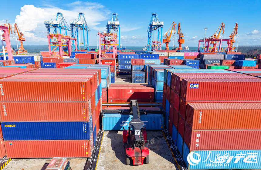 Quảng Tây mở thêm tuyến vận tải container xuất khẩu mới