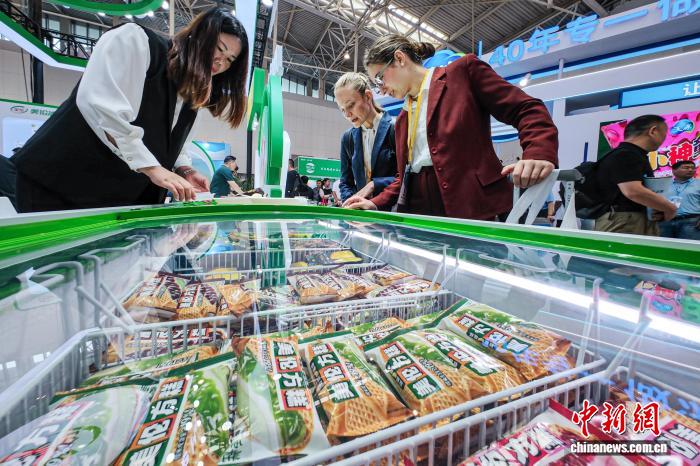 Triển lãm ngành kem và thực phẩm đông lạnh Trung Quốc lần thứ 27 khai mạc tại Thiên Tân