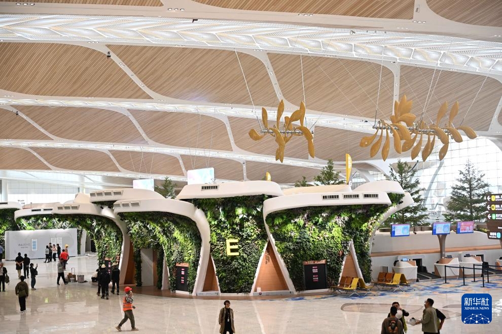 Bên trong nhà ga T3 của sân bay Bạch Vân Quảng Châu, Trung Quốc ngày 24 tháng 10. Ảnh: Đặng Hoa - Phóng viên Tân Hoa xã