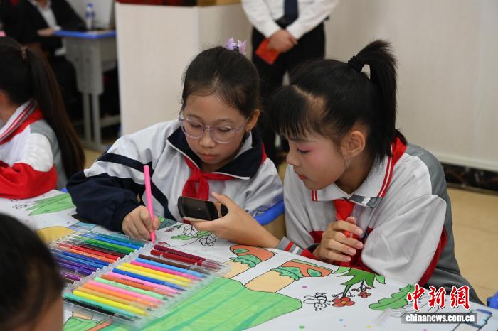 Lan tỏa tình hữu nghị Trung - Việt qua chương trình giao lưu, tìm hiểu công nghệ dành cho thiếu nhi biên giới