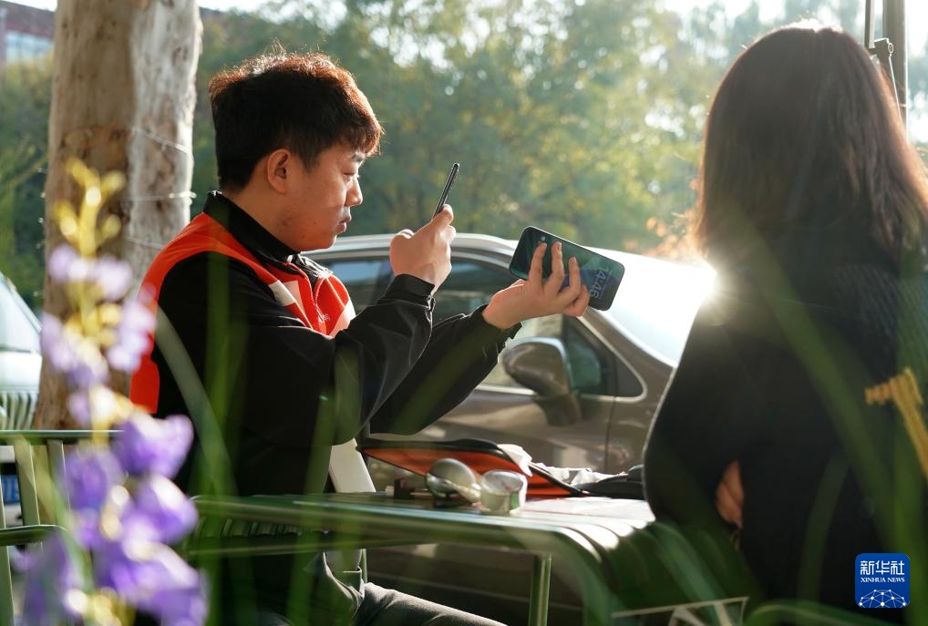 Chuyên viên thu mua đồ cũ tận nhà: Đánh thức những món đồ “ngủ quên”