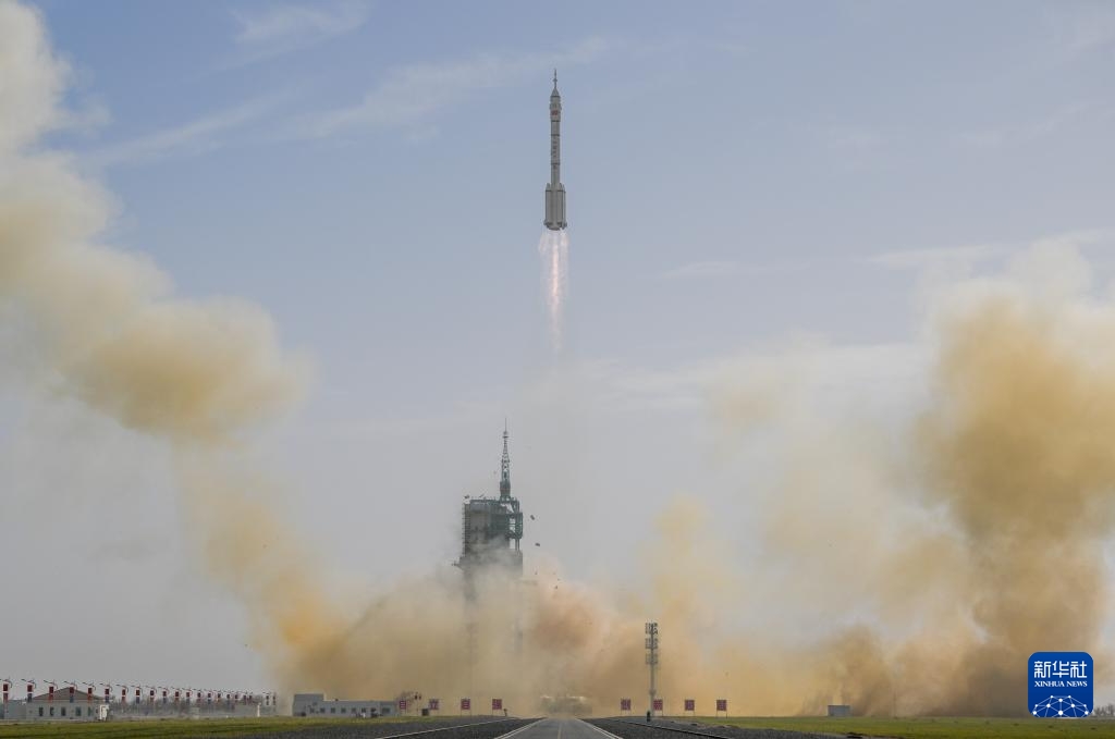 Trung Quốc phóng thành công tàu vũ trụ Thần Châu 22