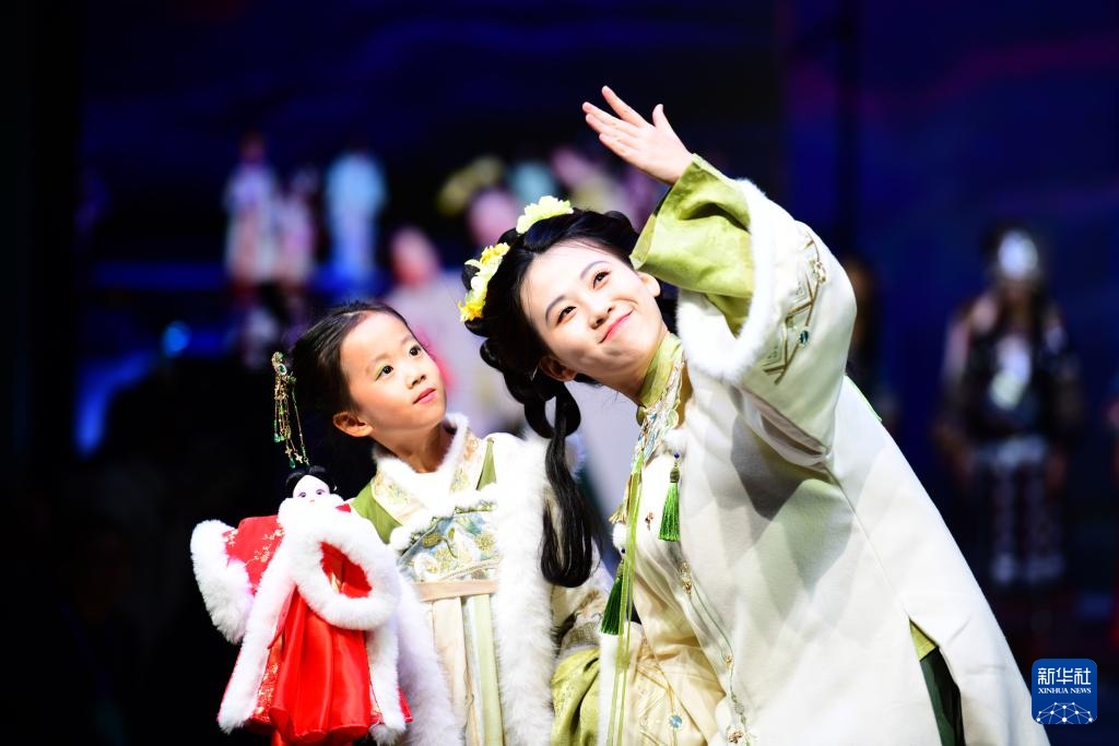 Huyện Tào, Sơn Đông: Ra mắt bộ sưu tập Hán phục Thu Đông 2025