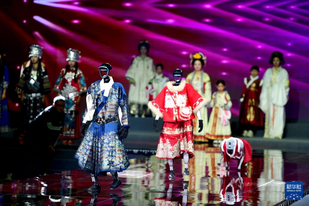 Huyện Tào, Sơn Đông: Ra mắt bộ sưu tập Hán phục Thu Đông 2025