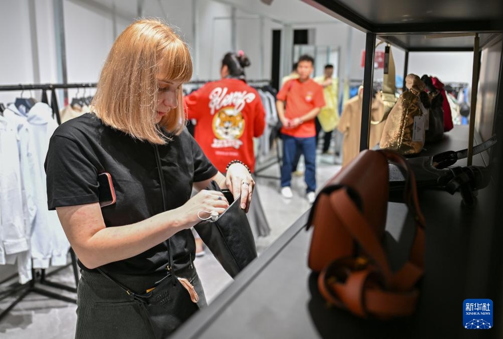 Hải Nam: Chính sách miễn thuế mới thúc đẩy tiêu dùng