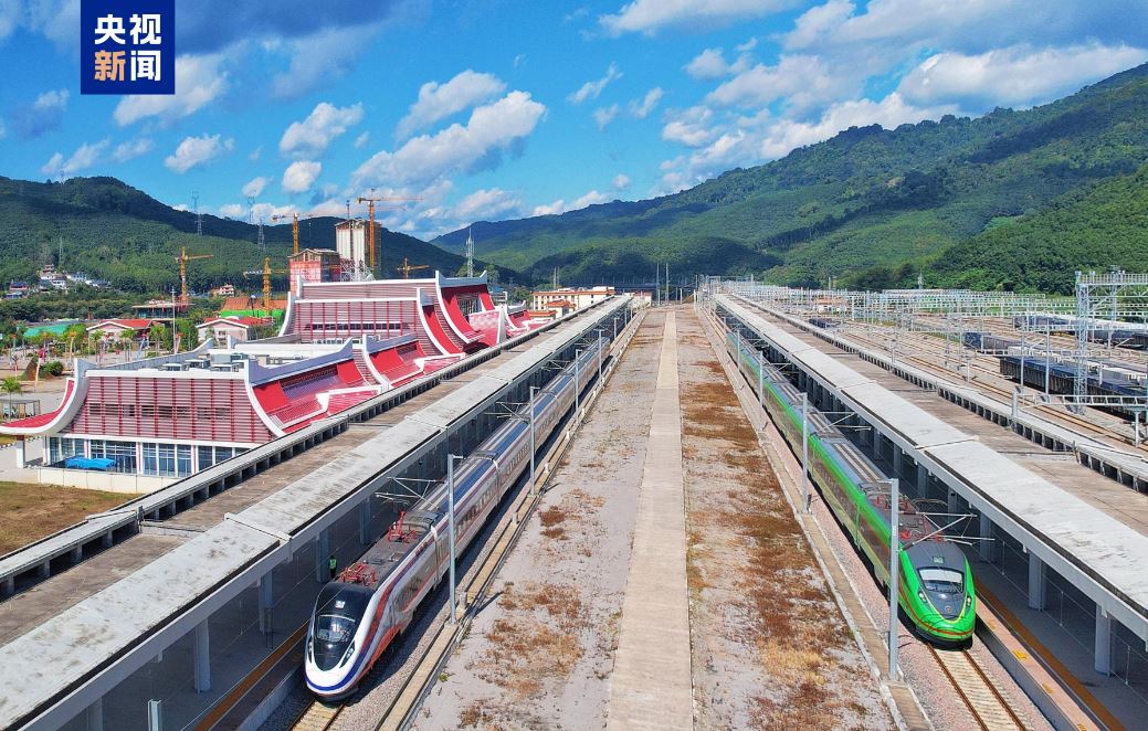 Đường sắt Trung Quốc - Lào tổng cộng vận chuyển hơn 62,5 triệu lượt hành khách sau 4 năm vận hành