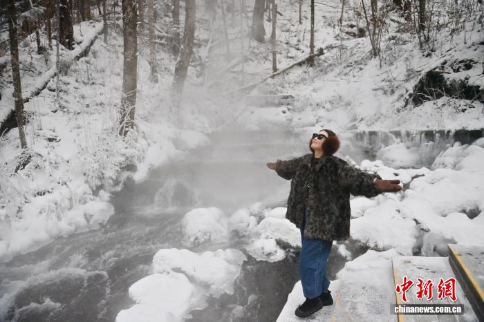 Cảnh tuyết tại núi Trường Bạch thu hút du khách