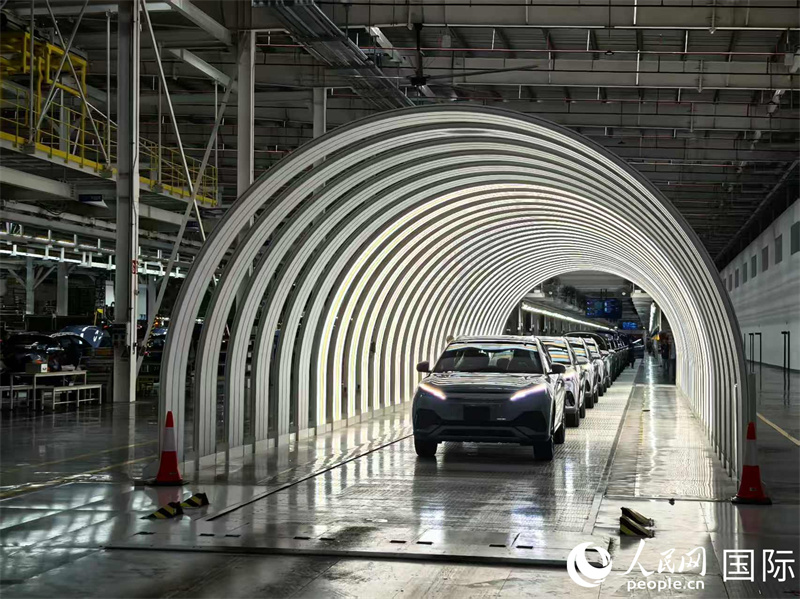 Nhà máy BYD tại Thái Lan trung bình cứ 7-8 phút lại xuất xưởng một chiếc xe năng lượng mới. Ảnh: Đàm Tâm - Phóng viên Nhân Dân nhật báo điện tử