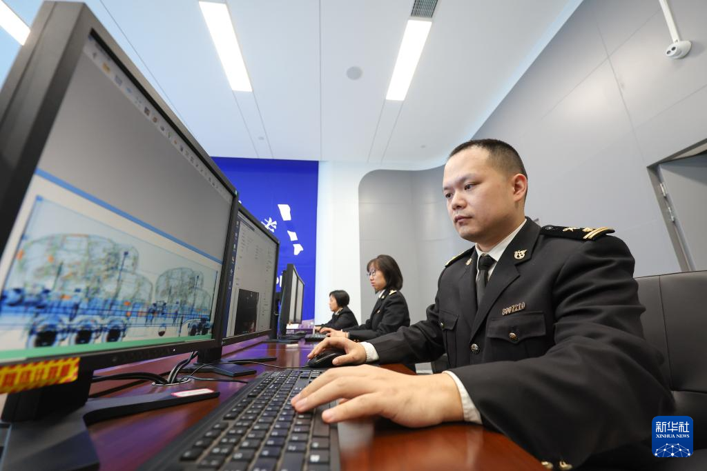 Xe năng lượng mới Trùng Khánh vươn ra thế giới