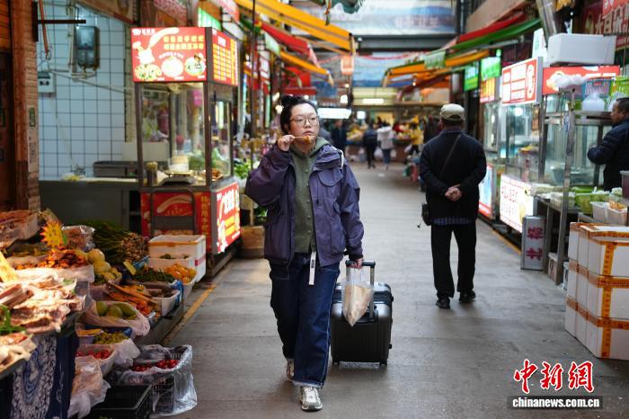 Cảm nhận “một lối sống mang tên Vân Nam” tại chợ nông sản Côn Minh