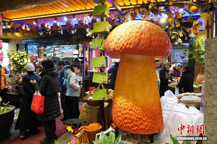 Cảm nhận “một lối sống mang tên Vân Nam” tại chợ nông sản Côn Minh