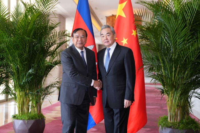 Bộ trưởng Ngoại giao Trung Quốc Vương Nghị tiếp Phó Thủ tướng kiêm Ngoại trưởng Campuchia Prak Sokhonn