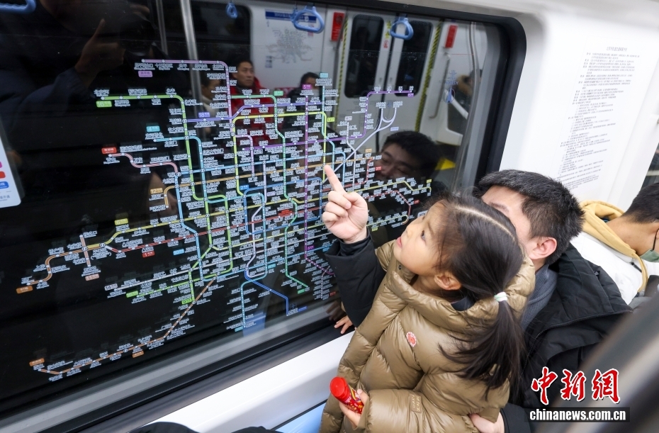 Tổng chiều dài sử dụng của hệ thống đường sắt đô thị Bắc Kinh vượt mốc 900 km