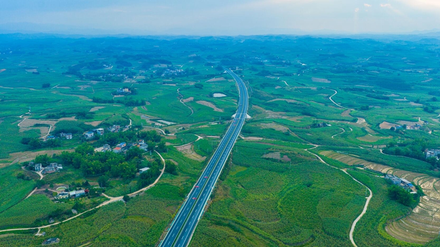 Huyện Thượng Tư xinh đẹp. Ảnh: La Vân Tiệp