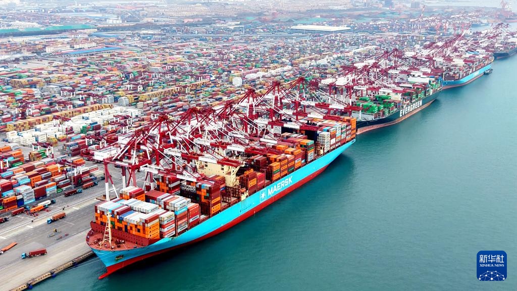 Trung Quốc: Hơn 1,9 tỷ tấn hàng hóa thông qua các cảng tại tỉnh Sơn Đông trong năm 2025