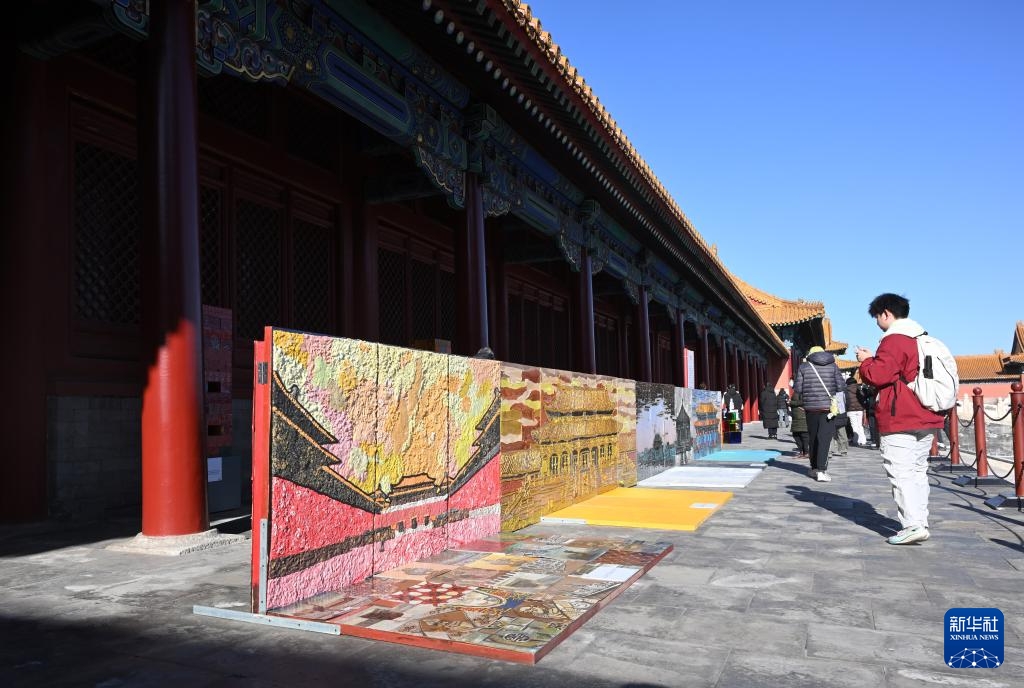 “Lắng nghe sắc màu kể chuyện” tại Tử Cấm Thành