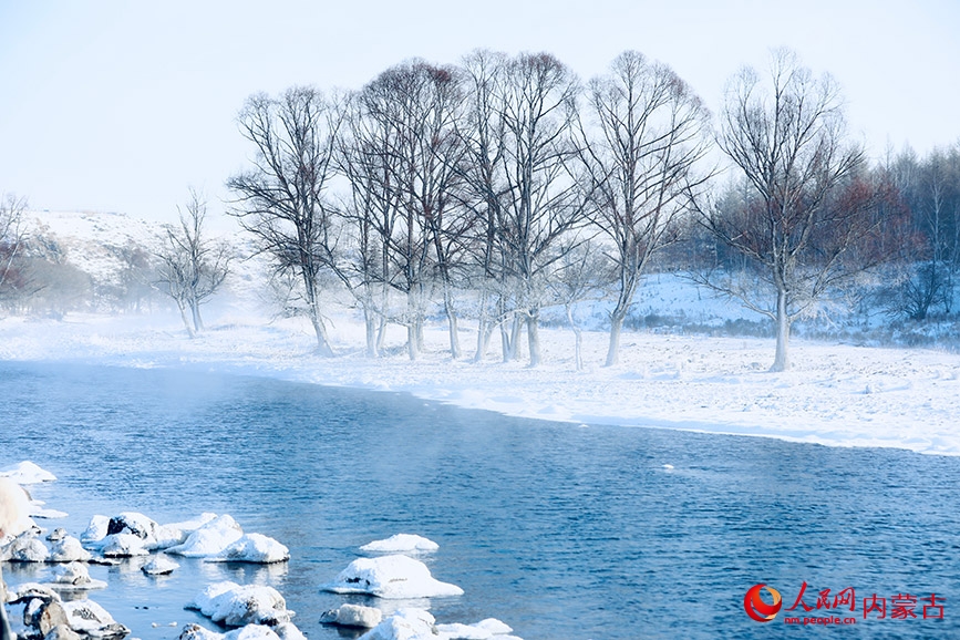 Dòng sông không đóng băng - bức tranh sinh thái mùa đông ở A Nhĩ Sơn