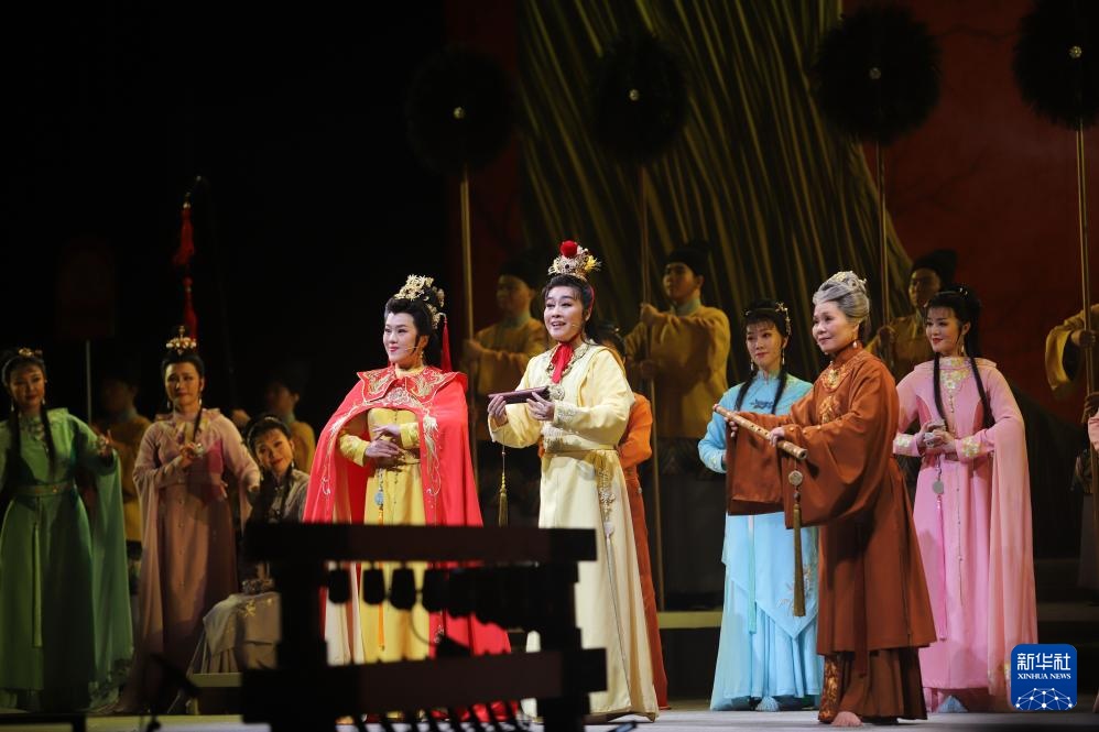 Doanh thu biểu diễn nghệ thuật Trung Quốc năm 2025 vượt 61,6 tỷ NDT