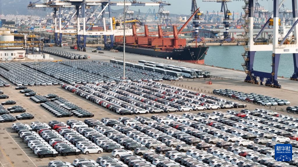 Lần đầu vượt mốc 45 nghìn tỷ NDT! Tổng kim ngạch xuất nhập khẩu của Trung Quốc tăng trưởng 9 năm liên tiếp