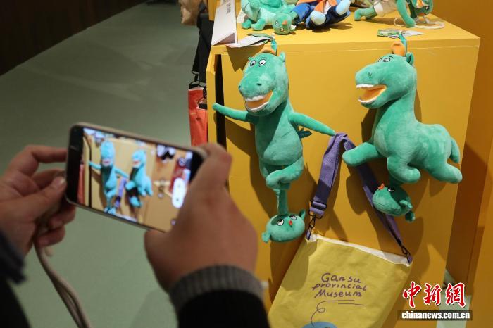 Triển lãm sản phẩm sáng tạo “Kỳ Ký” chào năm Bính Ngọ 2026