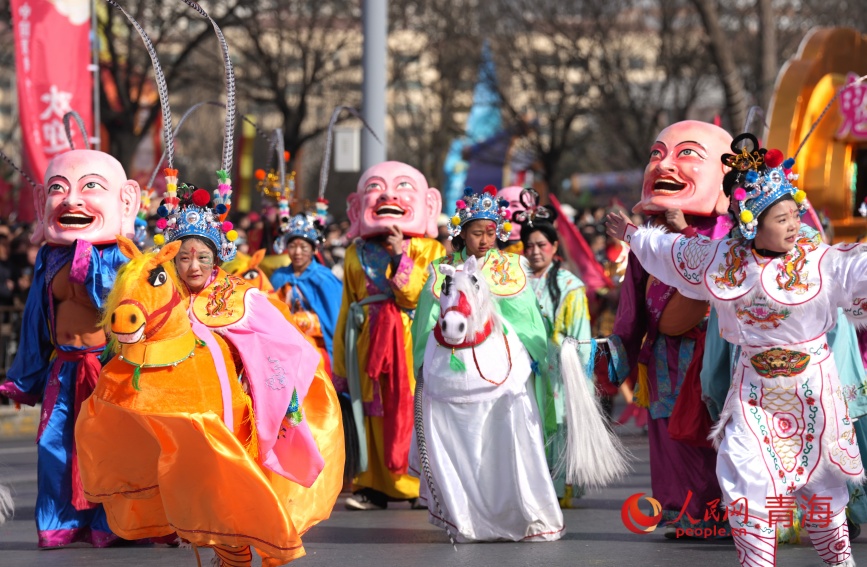 Đến Tây Ninh xem diễu hành Shehuo