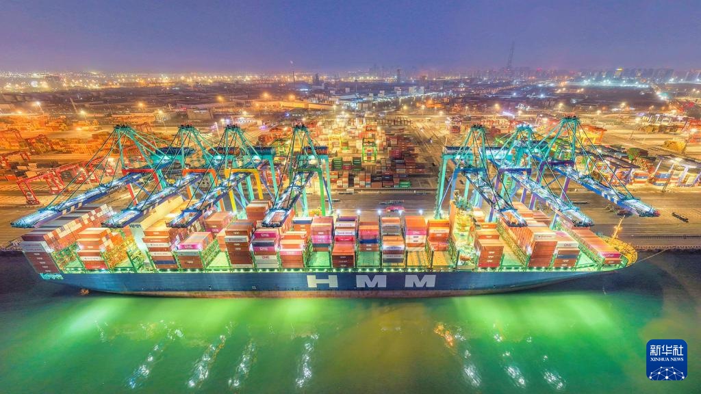 Kinh tế Trung Quốc khởi sắc trong 2 tháng đầu năm 2026