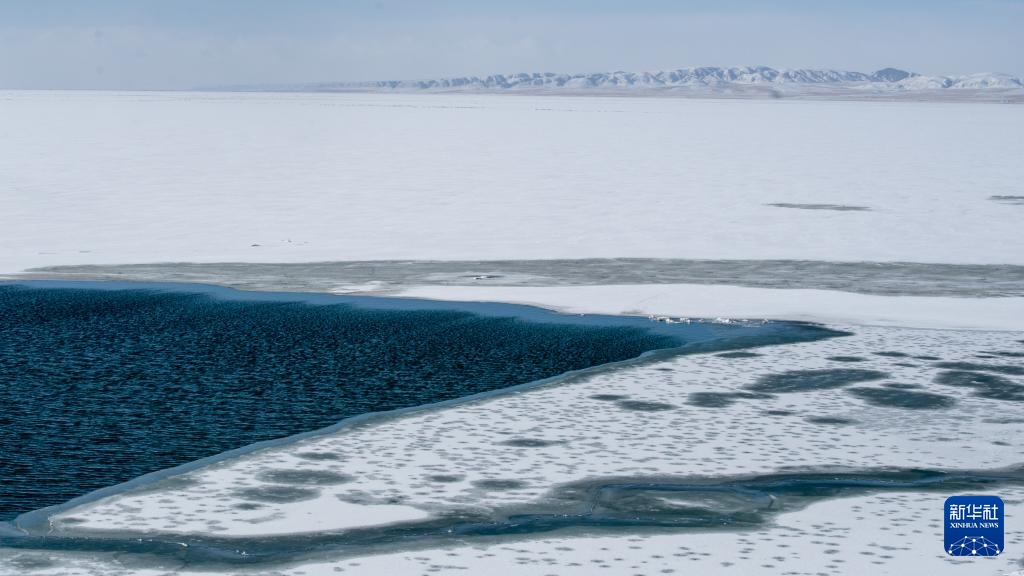 Mùa xuân trên Hồ Thanh Hải