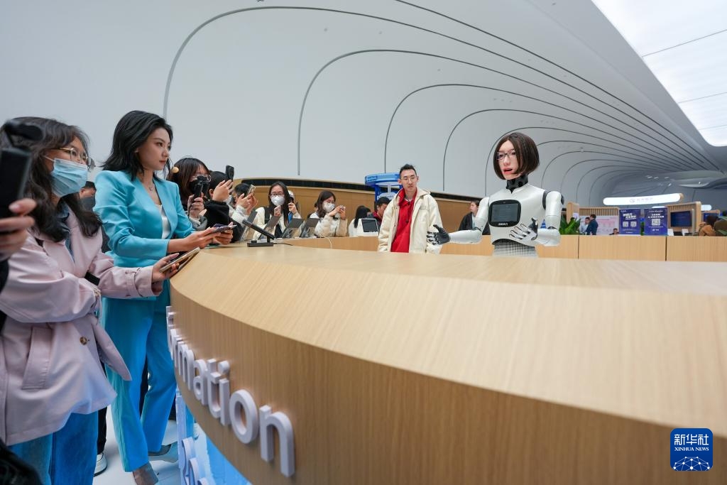 Tham quan địa điểm tổ chức Hội nghị thường niên Diễn đàn Trung Quan Thôn 2026