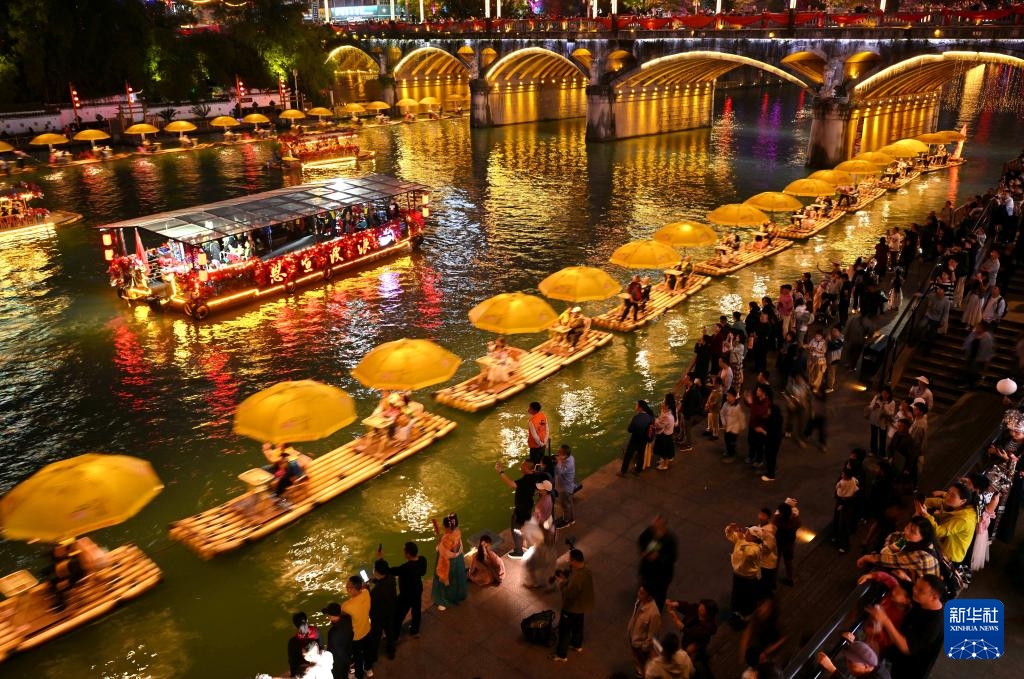 Trung Quốc ghi nhận 135 triệu lượt khách du lịch nội địa trong kỳ nghỉ Tết Thanh Minh 2026