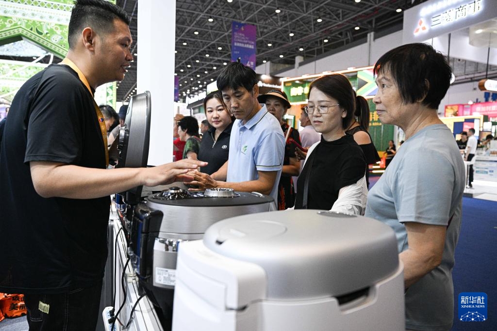 Đến CICPE 2026, cảm nhận “màu sắc quốc tế” của Hải Nam