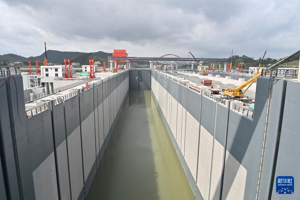 Âu tàu Mã Đạo thuộc kênh đào Bình Lục sau thông thủy