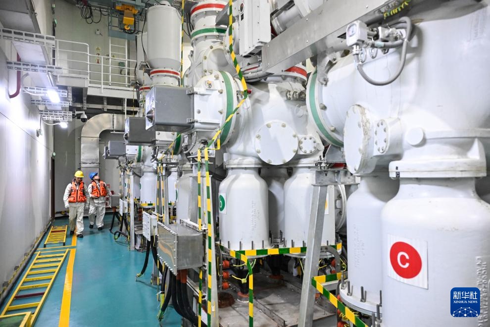 Giang Tô: Bảo trì tuabin gió, bảo đảm cung ứng điện cao điểm hè