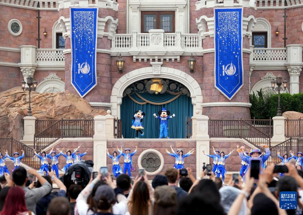 Disneyland Thượng Hải kỷ niệm 10 năm khai trương