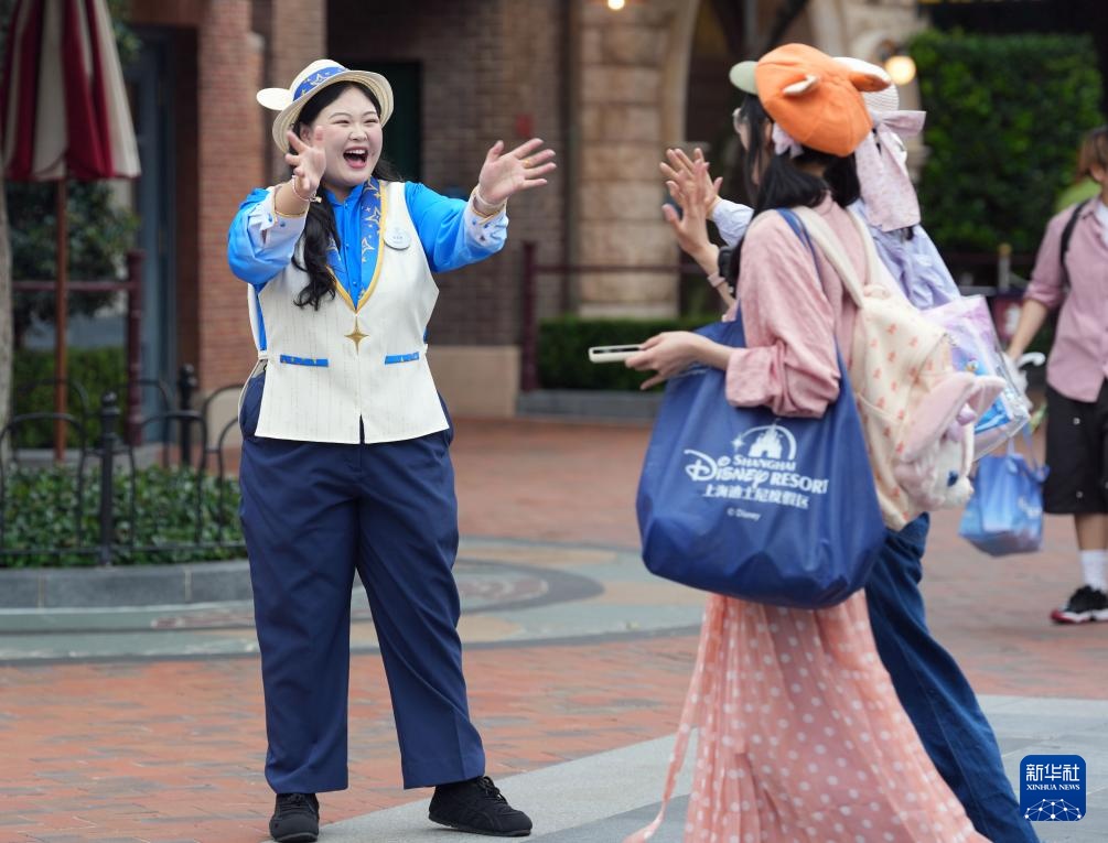 Disneyland Thượng Hải kỷ niệm 10 năm khai trương