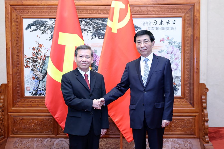 Đồng chí Vương Hộ Ninh tiếp Đoàn đại biểu Đảng Cộng sản Việt Nam