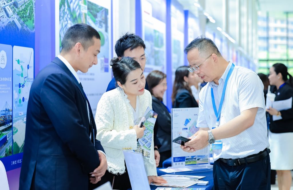 Giới Công Thương Trung Quốc và ASEAN cùng thảo luận nâng cao chất lượng hợp tác