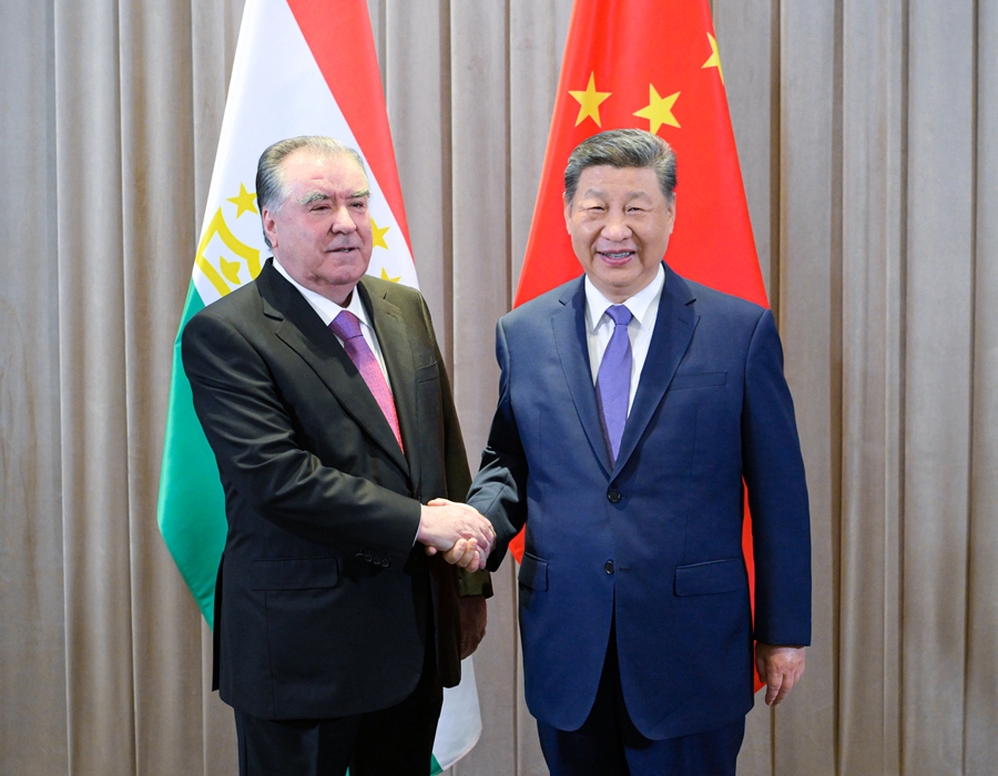 Chủ tịch Trung Quốc Tập Cận Bình hội đàm với Tổng thống Tajikistan
