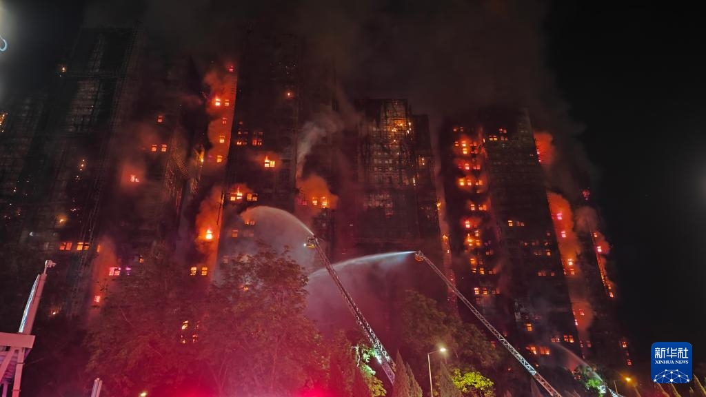 Hiện trường chữa cháy ngày 26 tháng 11. Ảnh: Trần Đạc - Phóng viên Tân Hoa xã