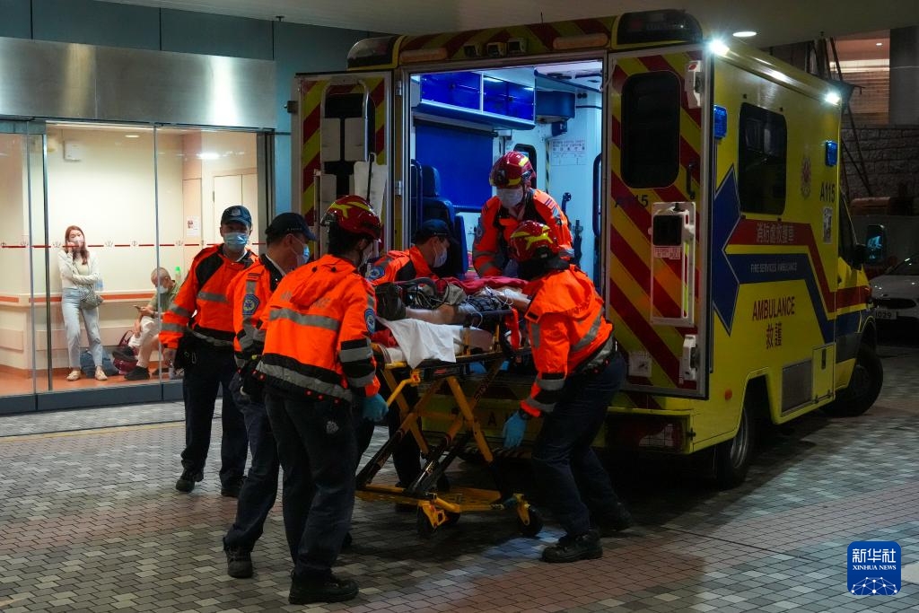 Cháy chung cư ở Hồng Kông đã khiến nhiều người tử vong