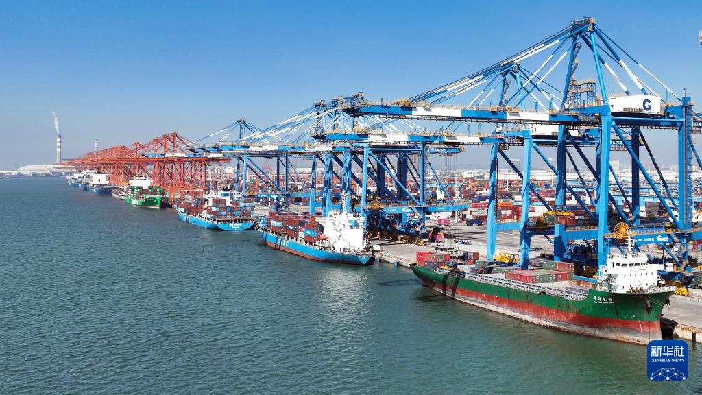 Hành lang thương mại đường bộ - đường biển mới miền Tây vượt mốc 5 triệu TEU hàng hóa vận chuyển