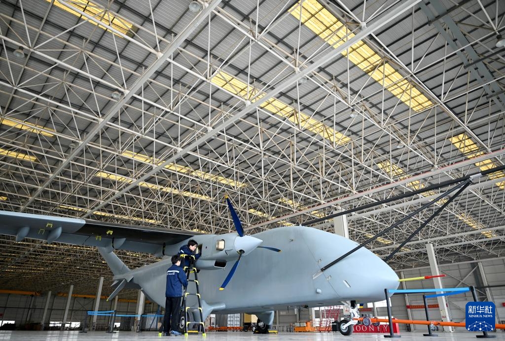 Trung Quốc bay thử thành công UAV vận tải nặng 7 tấn đầu tiên